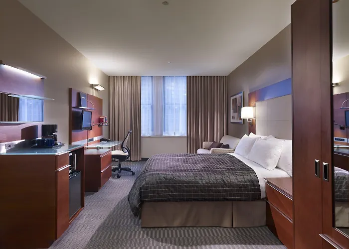 River Hotel 4*
