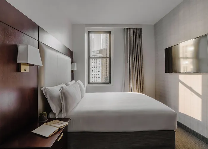 River Hotel 4*